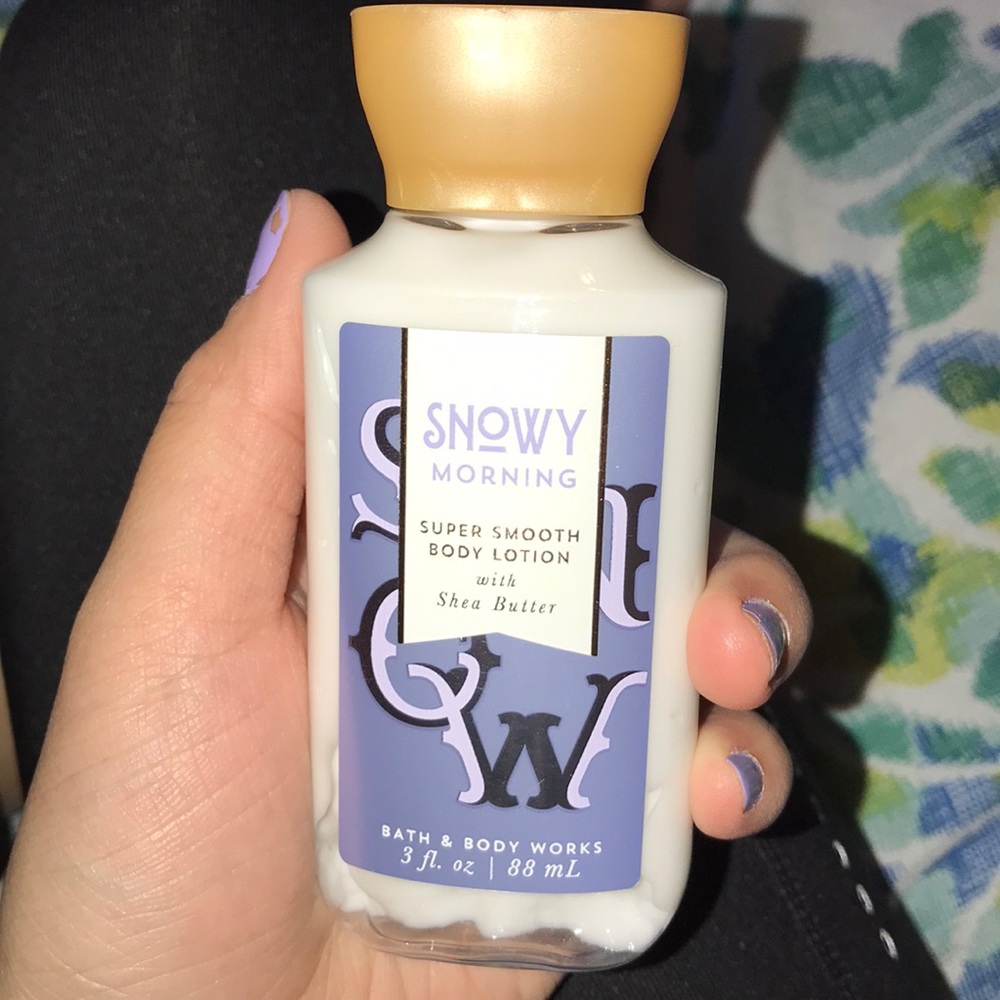 Snowy morning bath and body works body lotion
